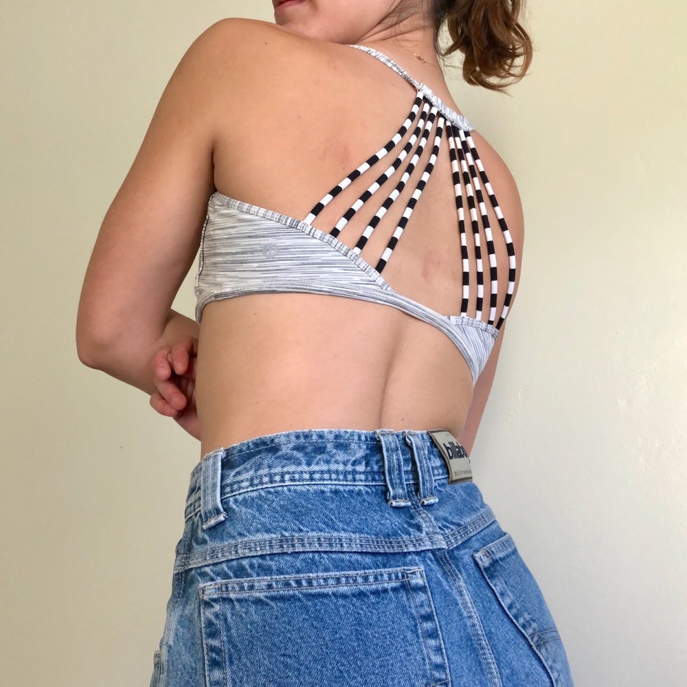 lululemon sports bra